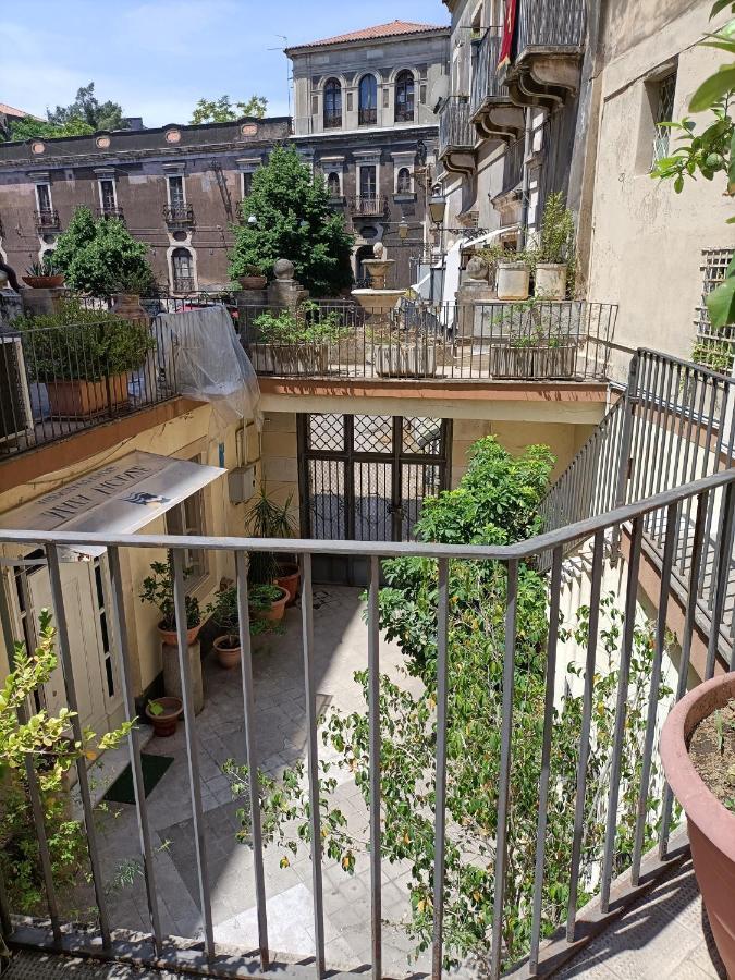 Residenza La Vecchia Cattedrale Catania Ngoại thất bức ảnh